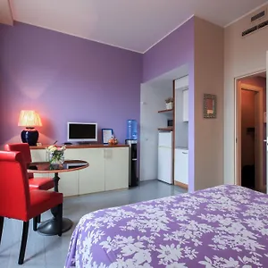 Aparthotel , Milan