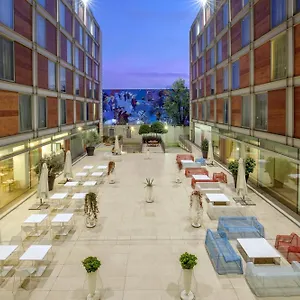 Doubletree By Hilton Mailand