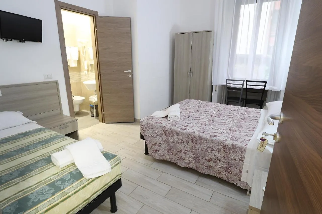 Hotel Albergo Leonardo Da Vinci Milan Italy