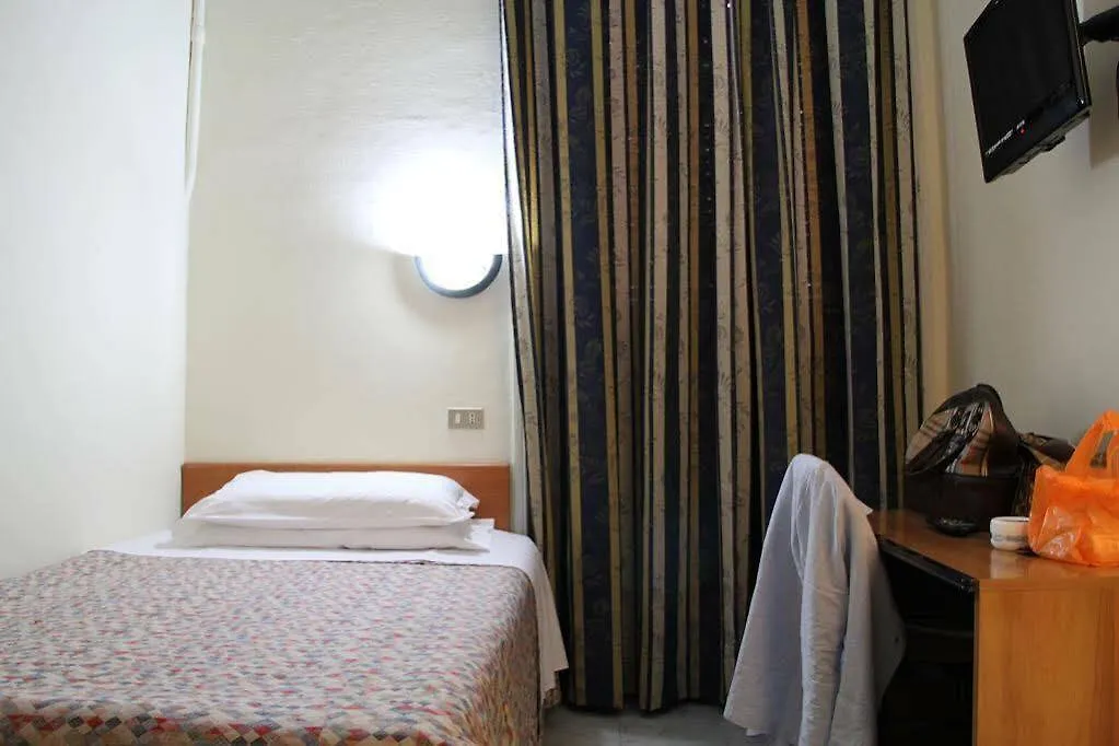 Albergo Leonardo Da Vinci Milan Hotel