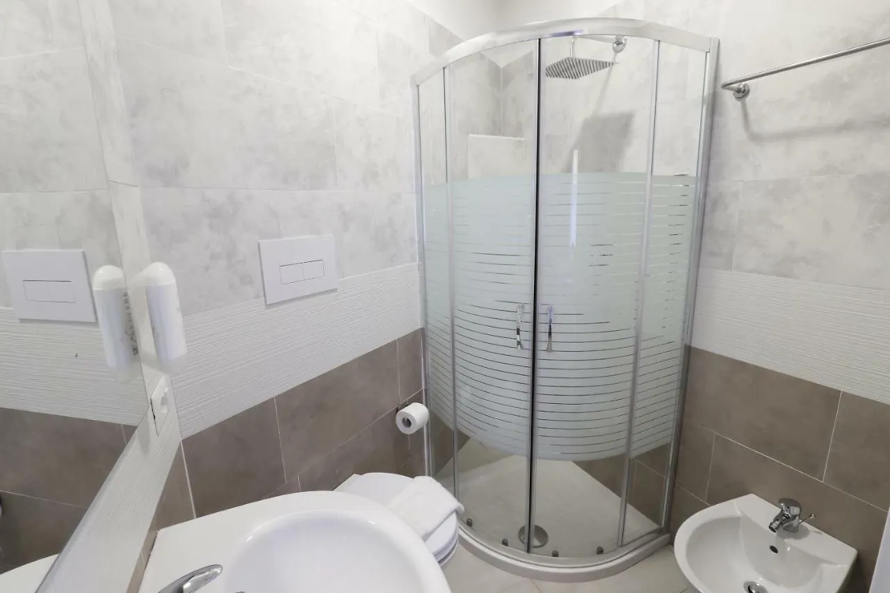 Albergo Leonardo Da Vinci Milan