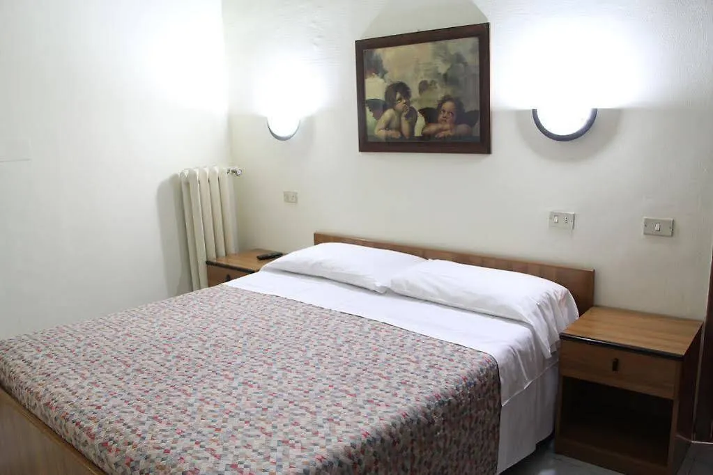 Albergo Leonardo Da Vinci Milan 0*,
