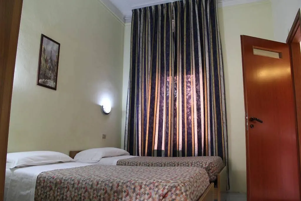 Albergo Leonardo Da Vinci Milan Hotel
